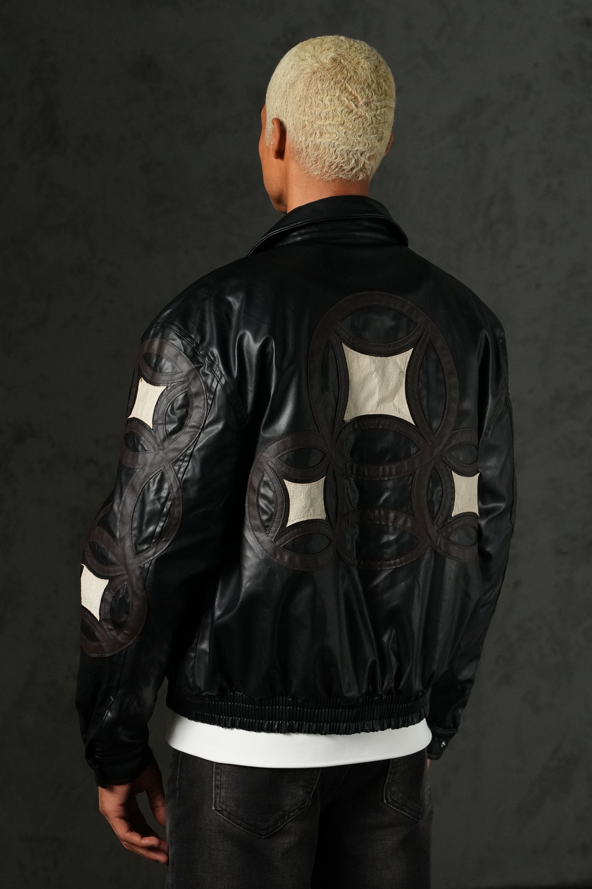 Veste brodée 4646