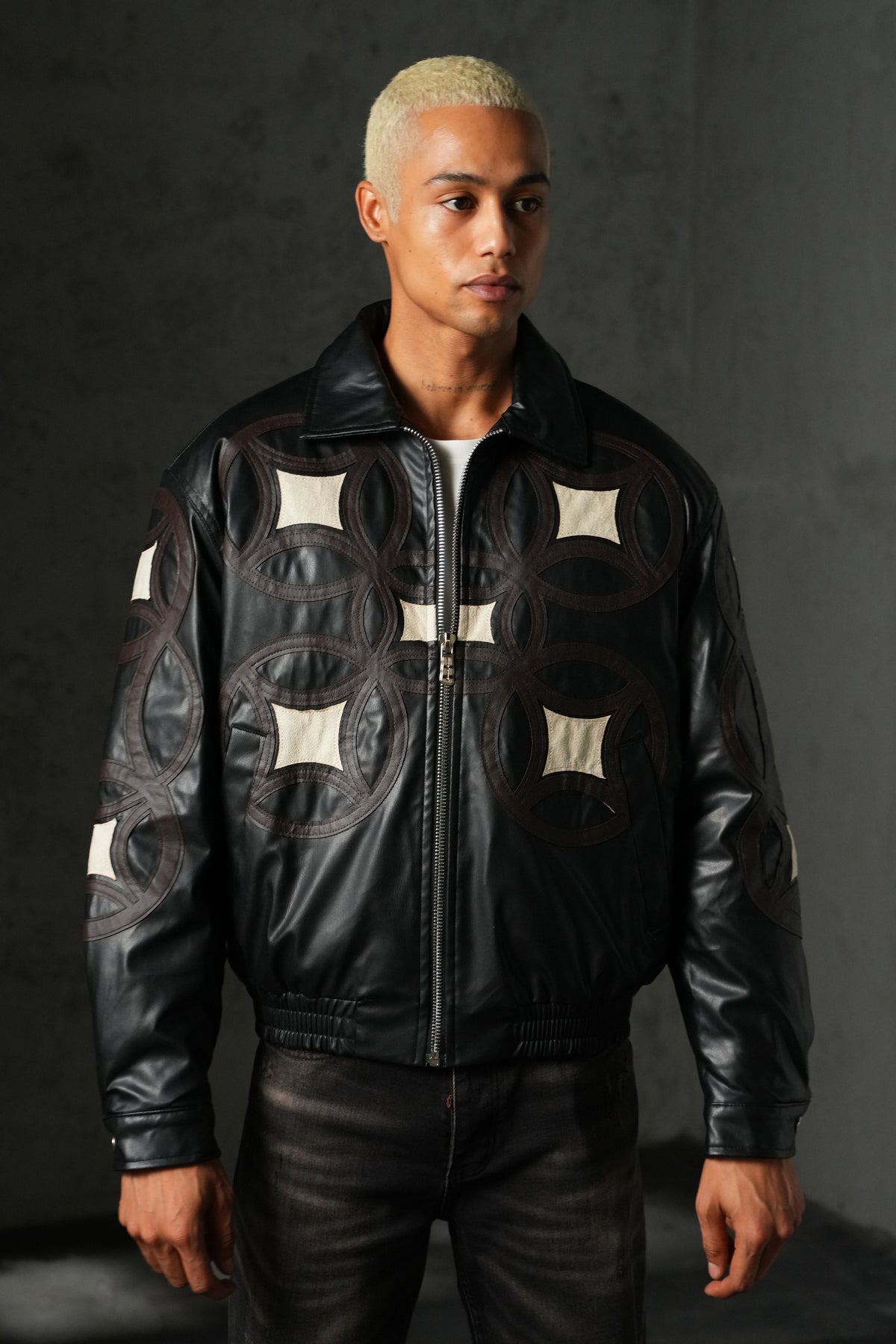 Veste brodée 4646