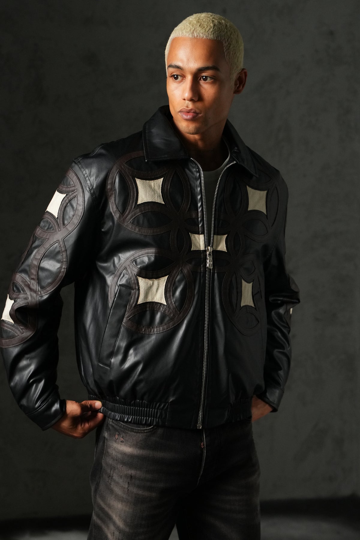 Veste brodée 4646