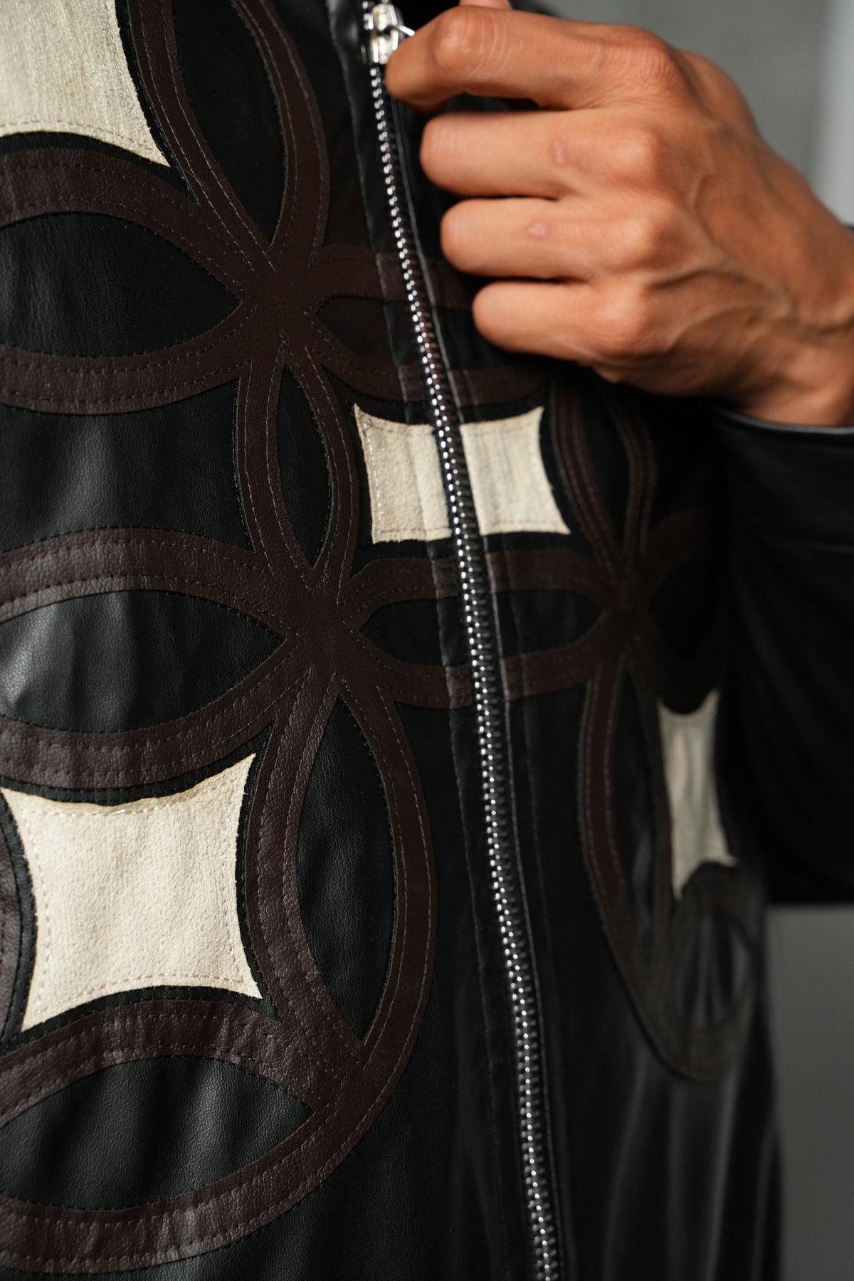 Veste brodée 4646