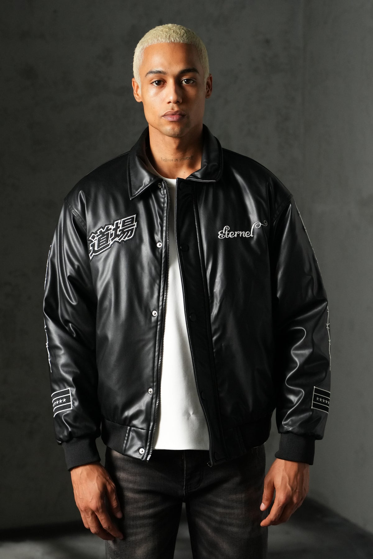 Veste brodée Japan 4646