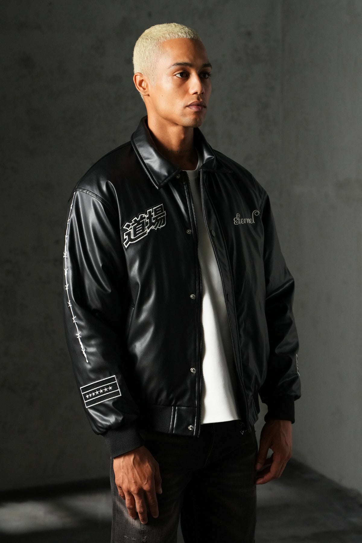 Veste brodée Japan 4646