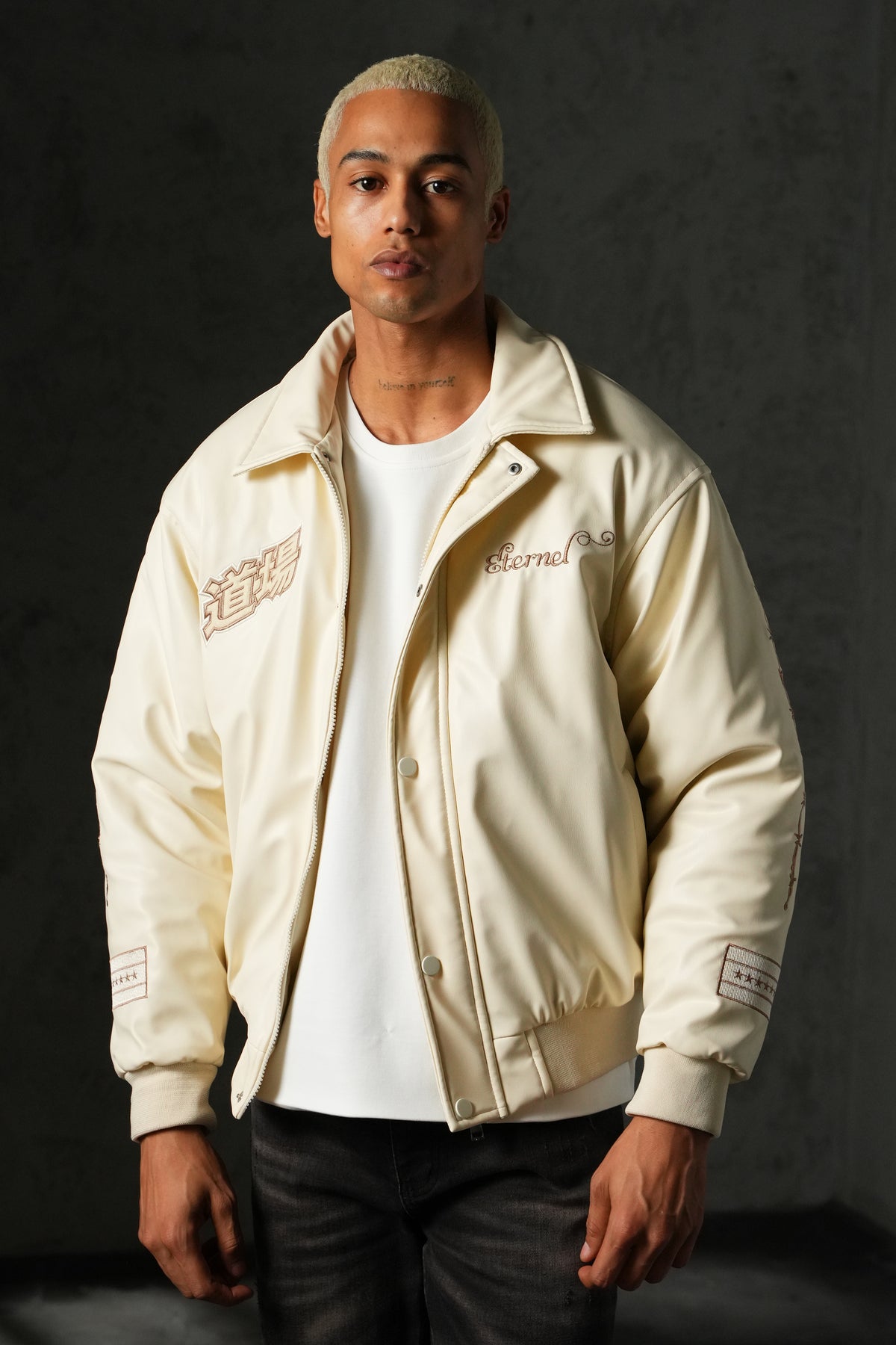 Veste brodée Japan 4646