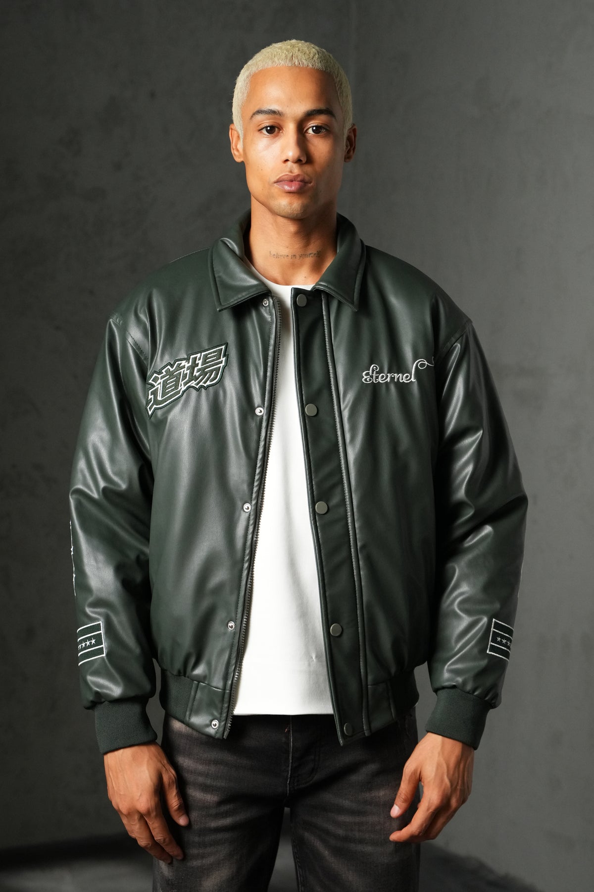 Veste brodée Japan 4646