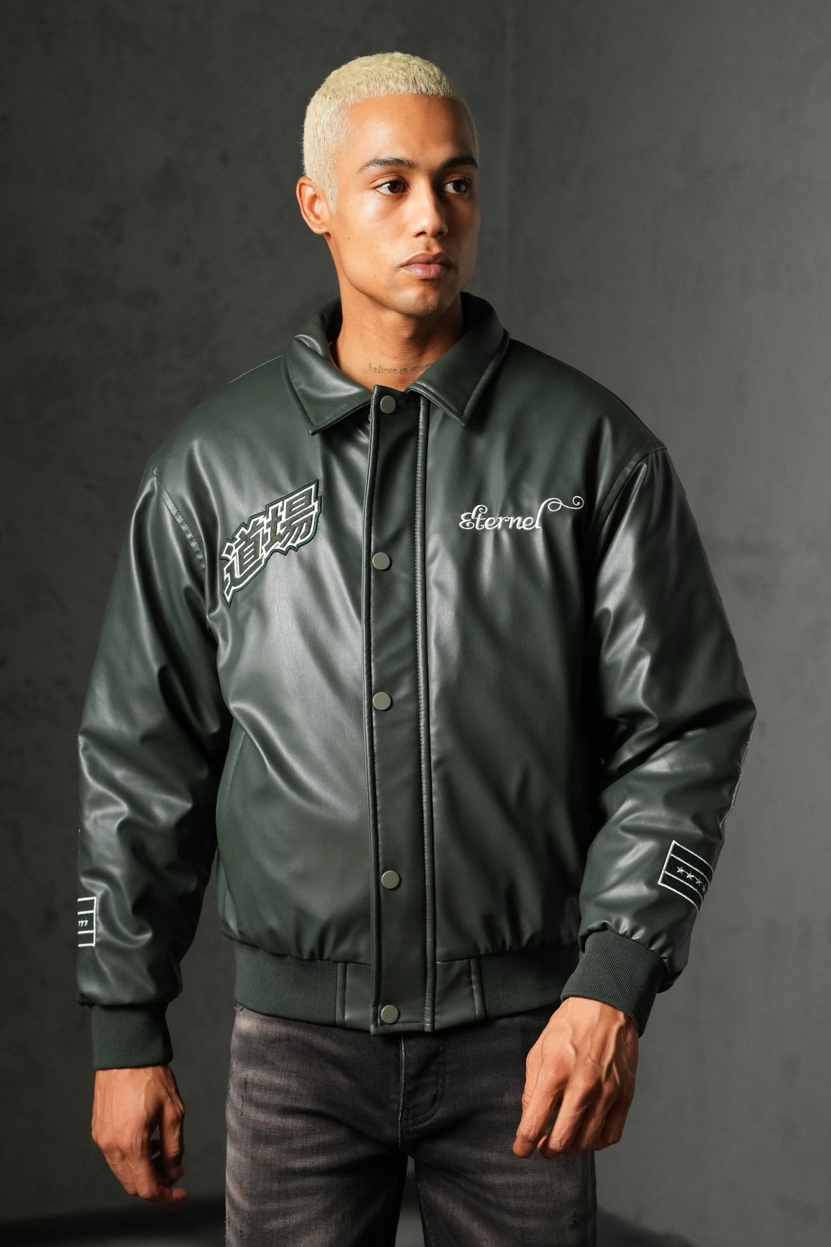 Veste brodée Japan 4646