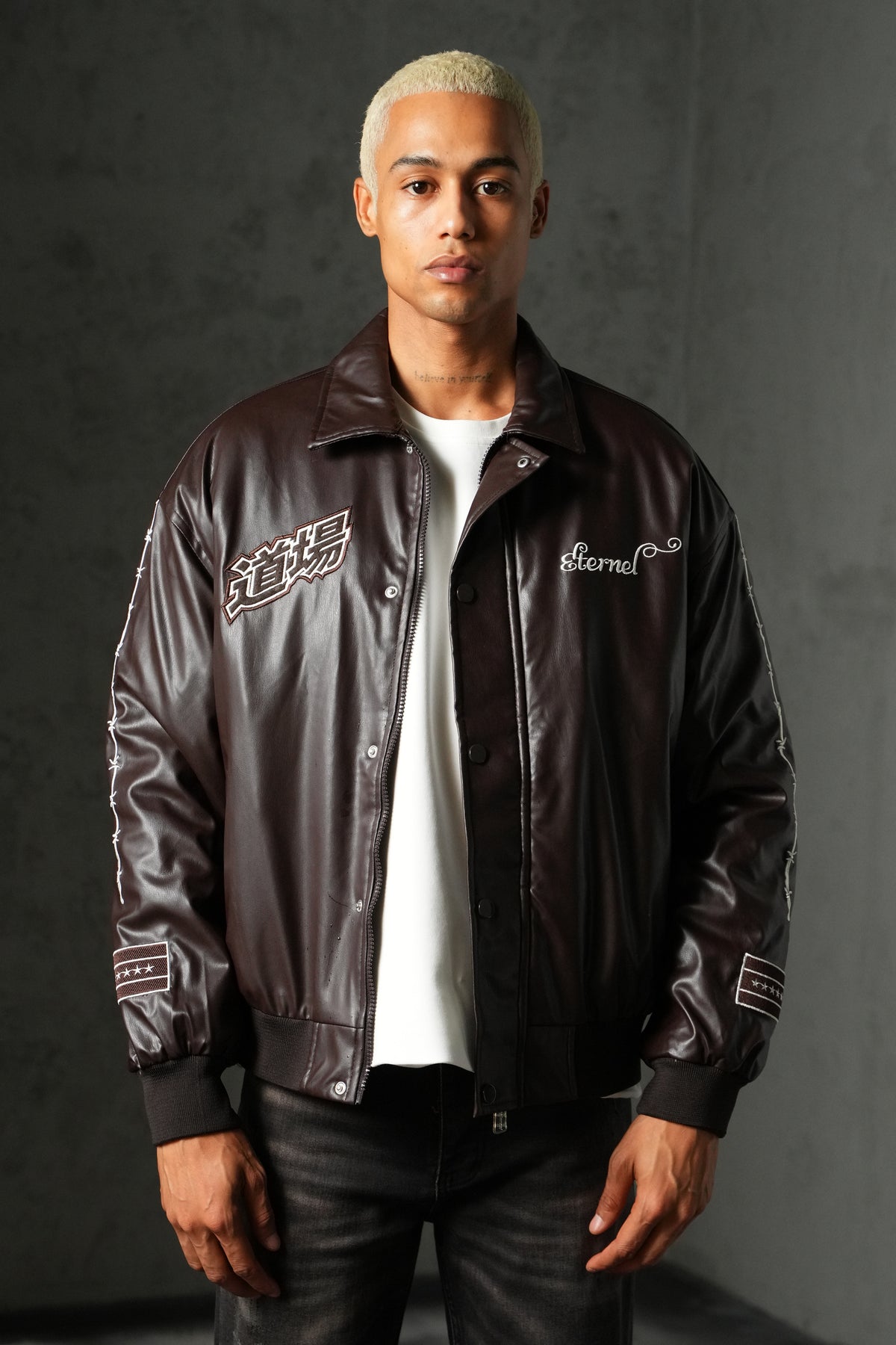 Veste brodée Japan 4646