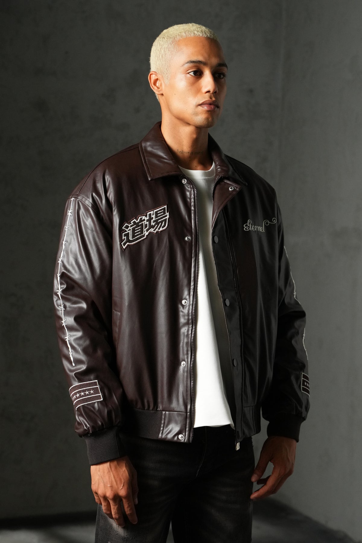 Veste brodée Japan 4646