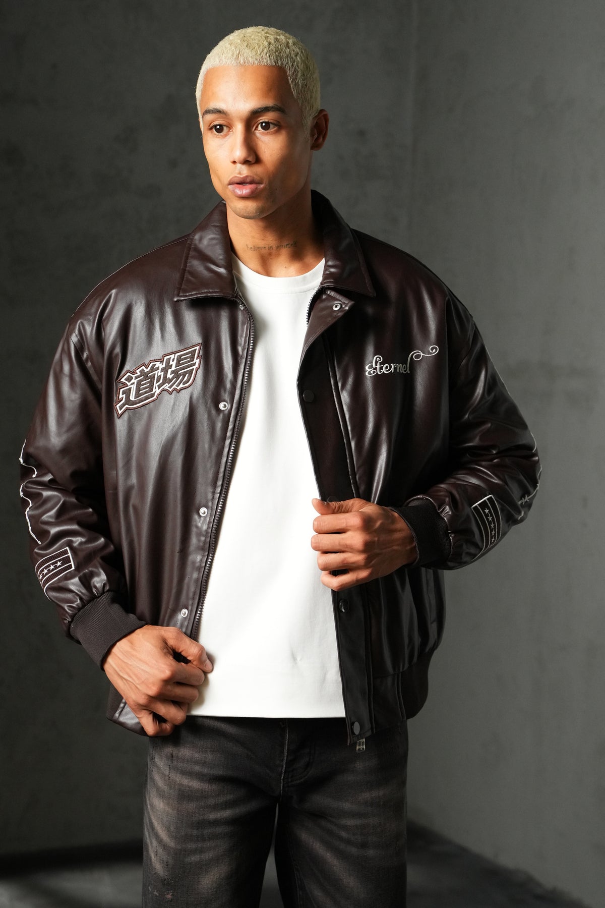 Veste brodée Japan 4646