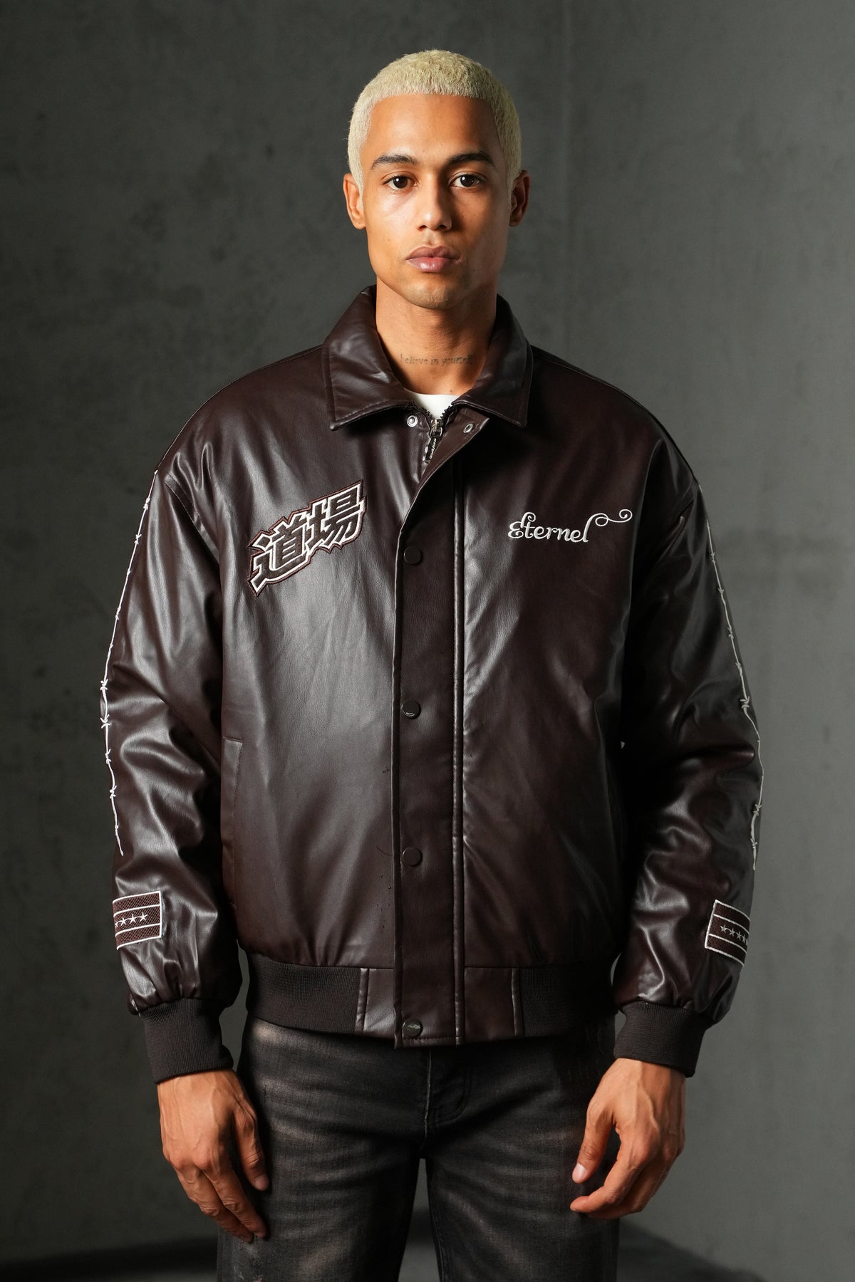 Veste brodée Japan 4646