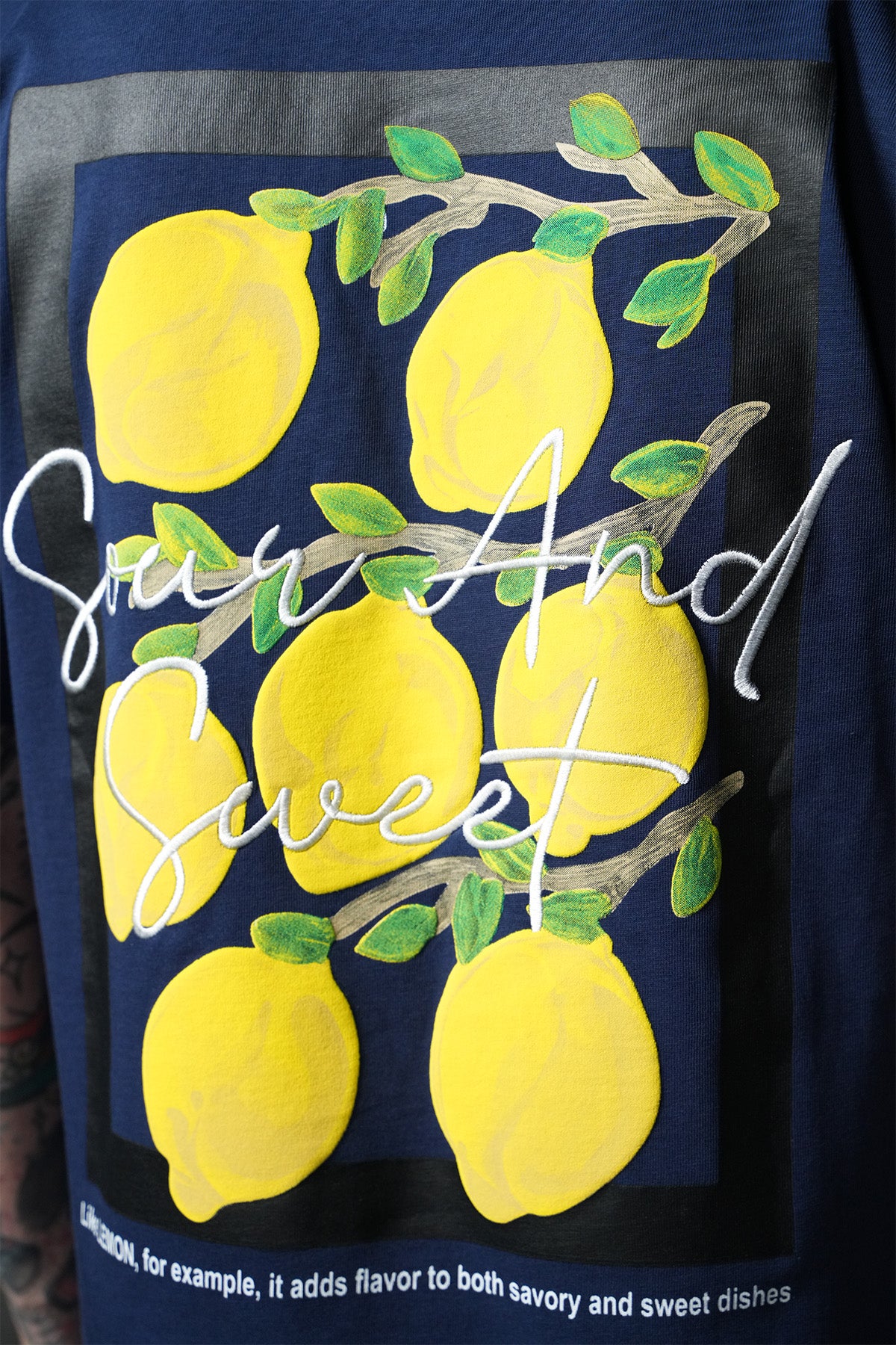 T-Shirt mit Zitronenprint - LL1100126
