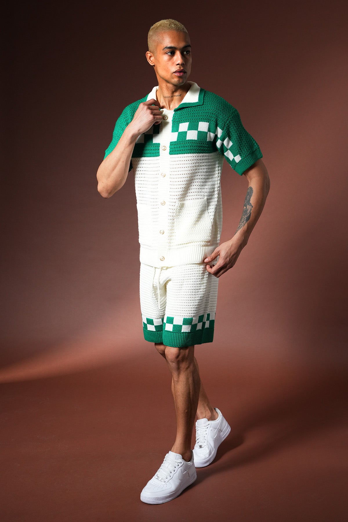 SET MEN'S SHORTS AND Tshirt LL061074