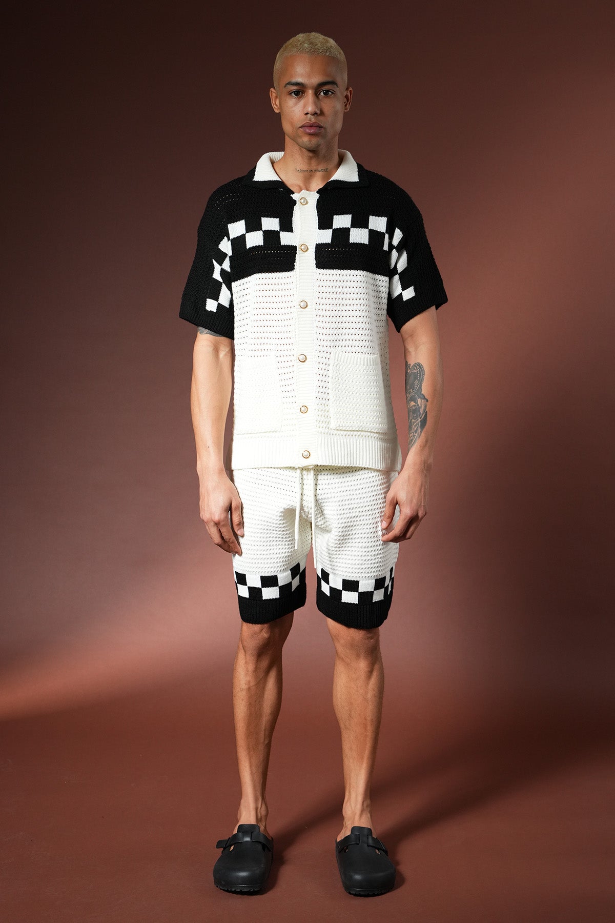 SET MEN'S SHORTS AND Tshirt LL061074
