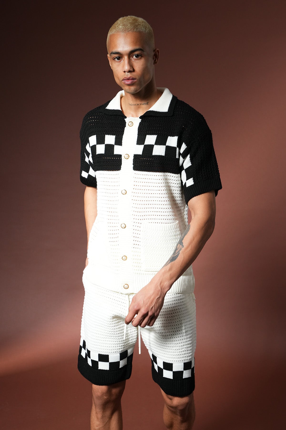 SET MEN'S SHORTS AND Tshirt LL061074