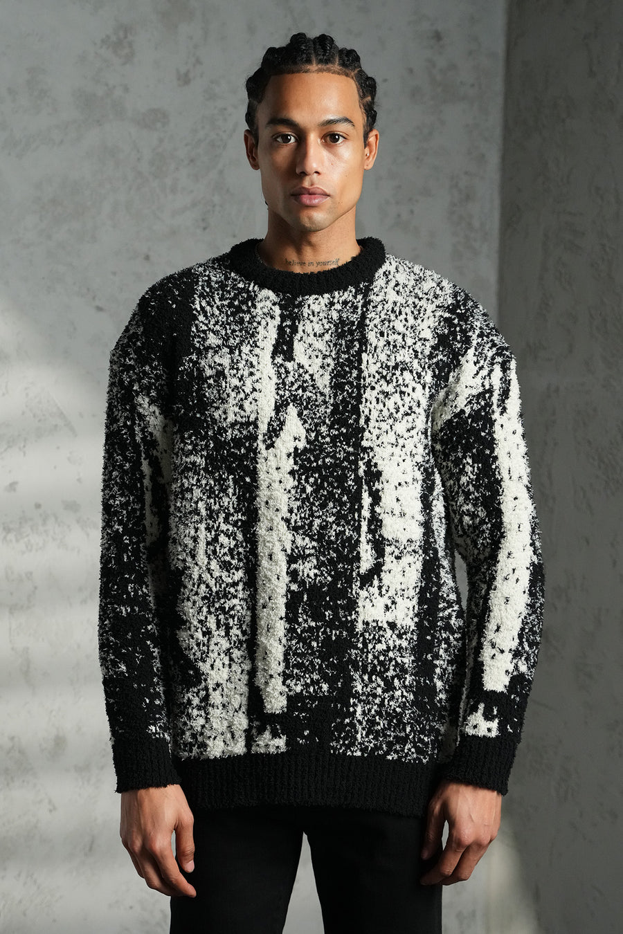 STRICKPULLOVER MIT STRUKTURMUSTER, LOCKER GESCHNITTEN LL061007
