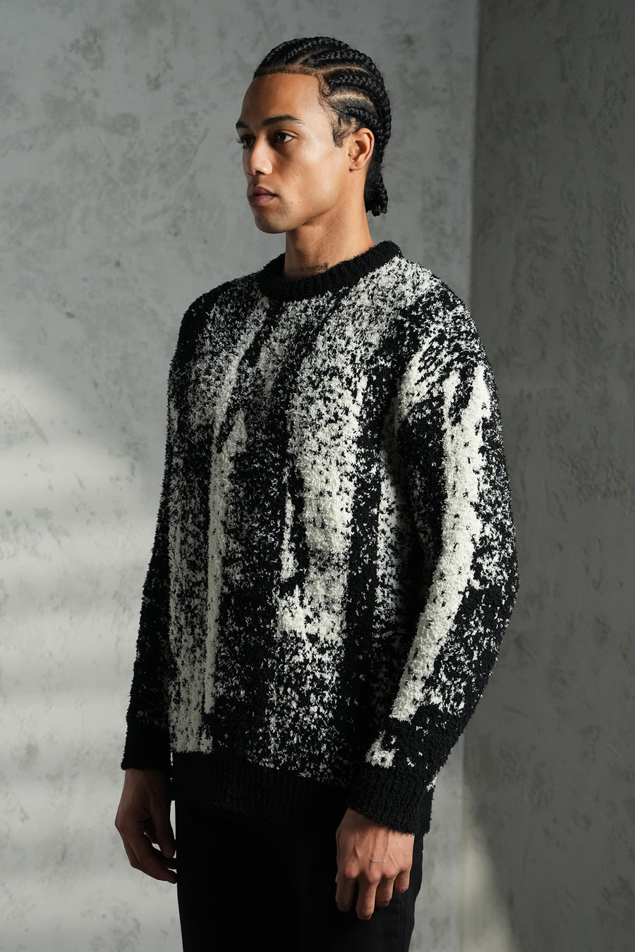 STRICKPULLOVER MIT STRUKTURMUSTER, LOCKER GESCHNITTEN LL061007