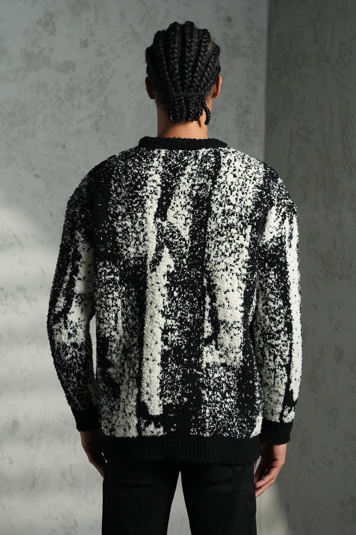 STRICKPULLOVER MIT STRUKTURMUSTER, LOCKER GESCHNITTEN LL061007