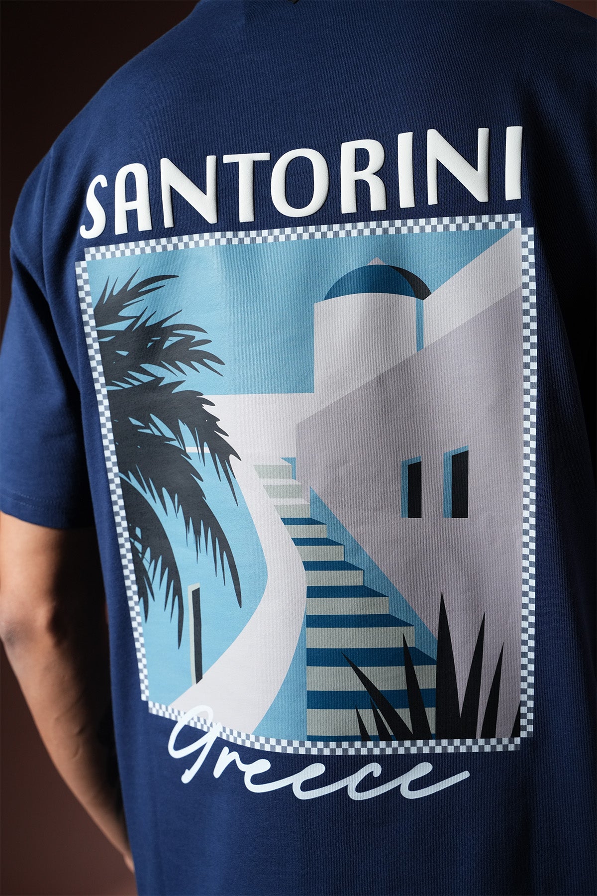 T-Shirt mit Santorin-Aufdruck – LL110090