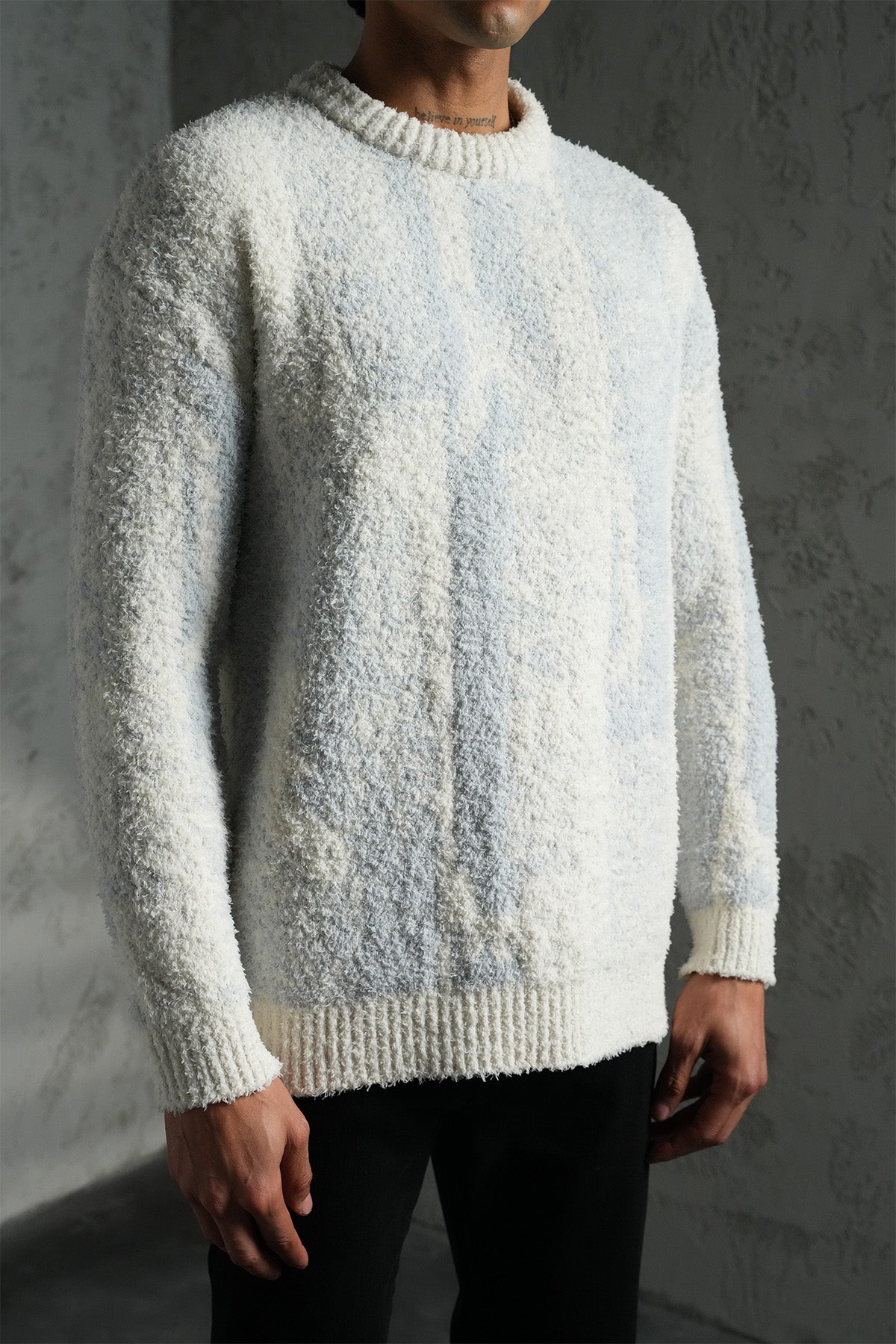 STRICKPULLOVER MIT STRUKTURMUSTER, LOCKER GESCHNITTEN LL061007