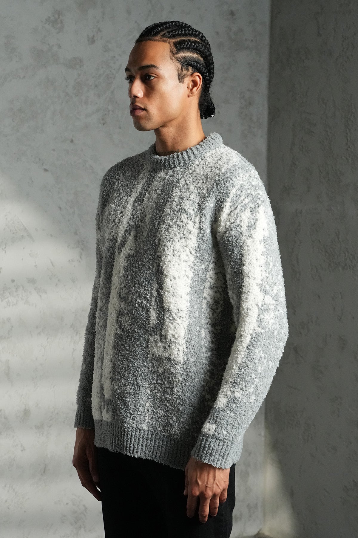 STRICKPULLOVER MIT STRUKTURMUSTER, LOCKER GESCHNITTEN LL061007
