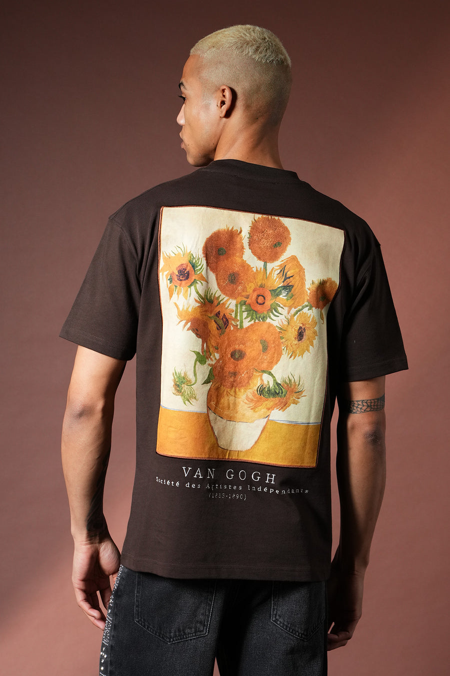 brown men's t-shirt
