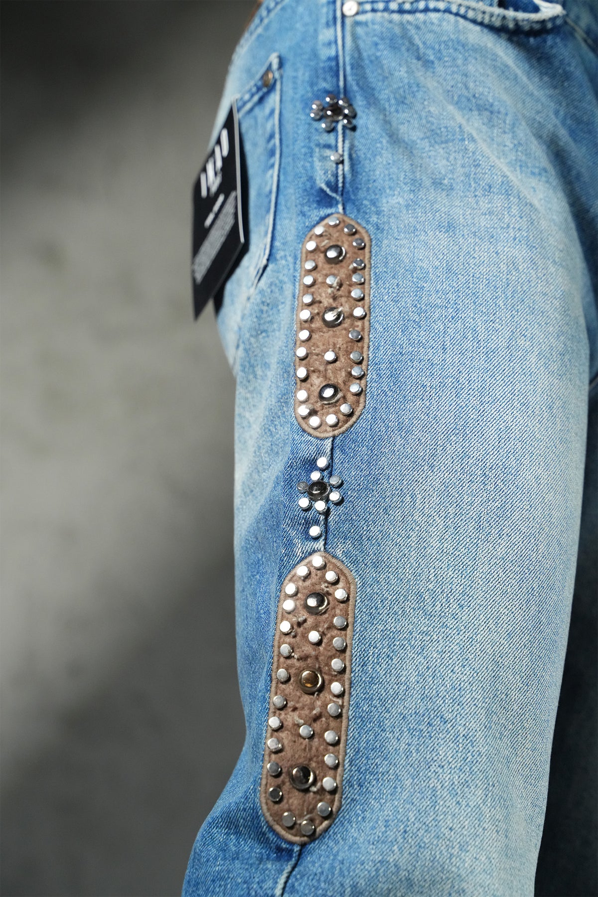 Flared jeans with side details FG 106