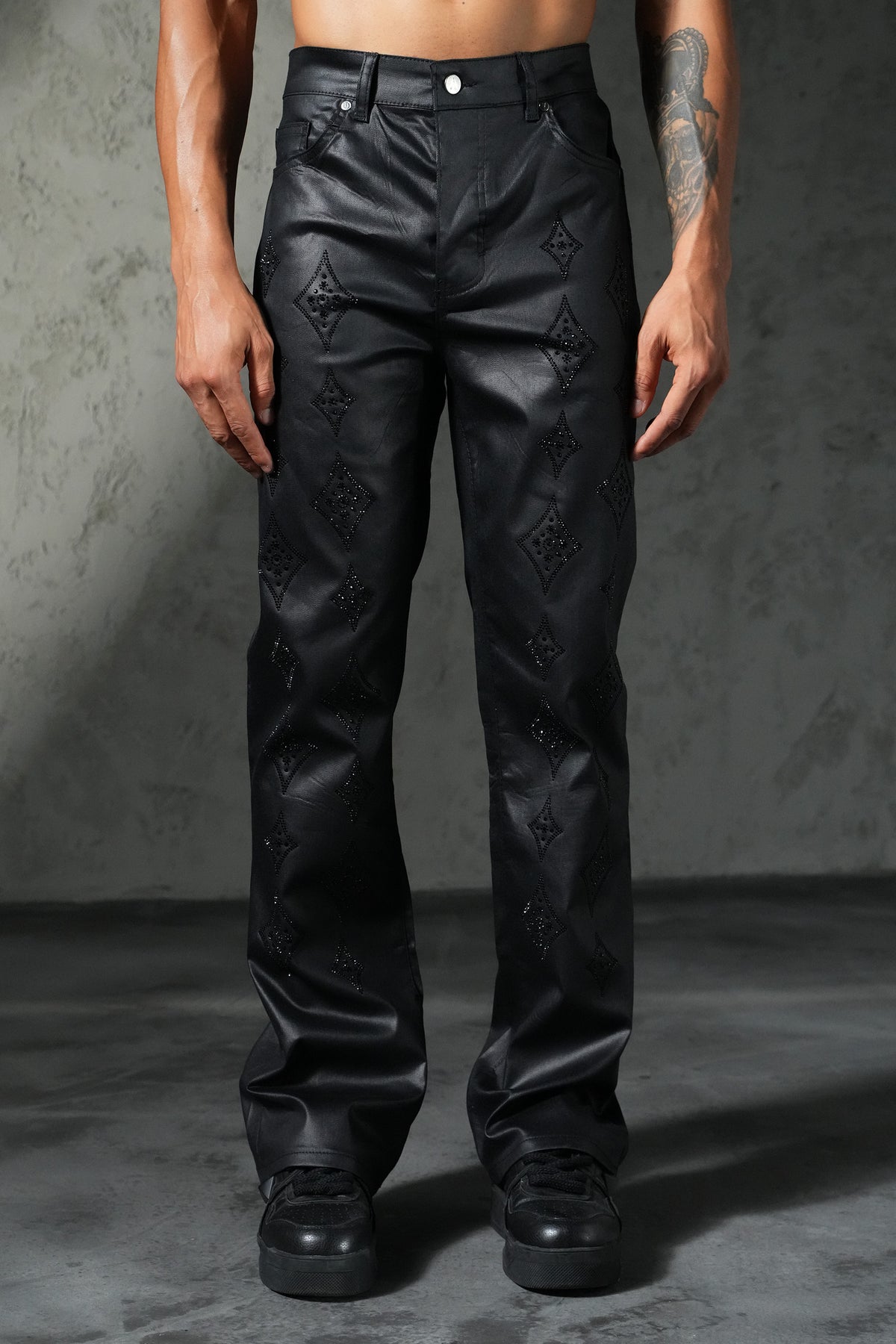 Coated-look flared jeans FG 100