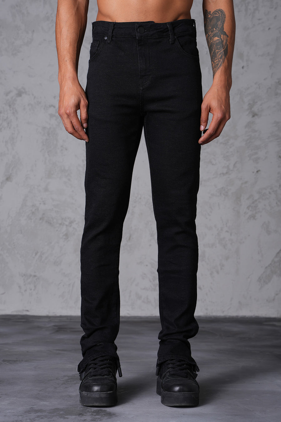 JEANS MIT REISSVERSCHLUSS LL46-13