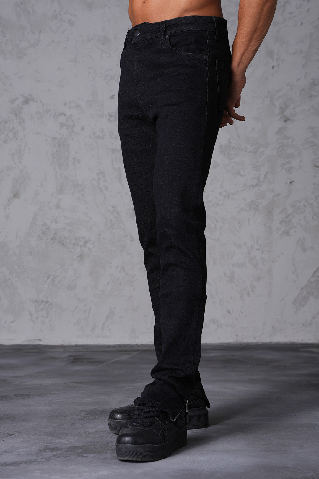 JEANS MIT REISSVERSCHLUSS LL46-13