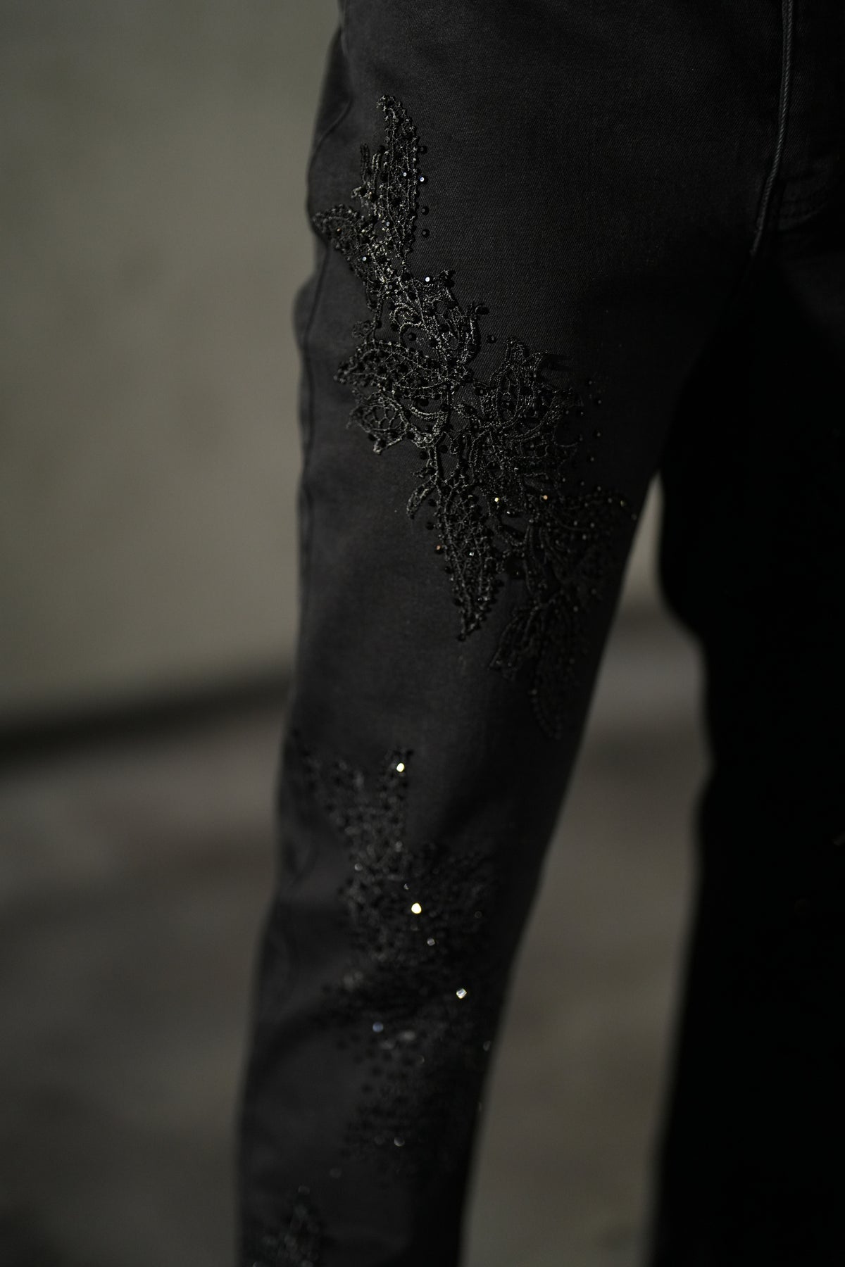 Embroidered flared jeans FG 107