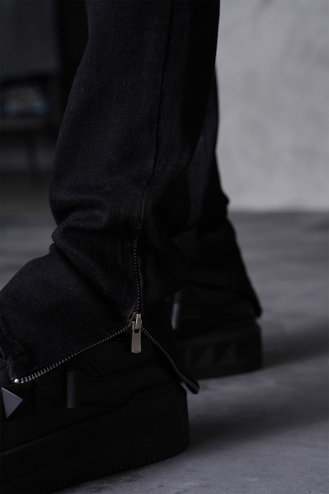 JEANS MIT REISSVERSCHLUSS LL46-13