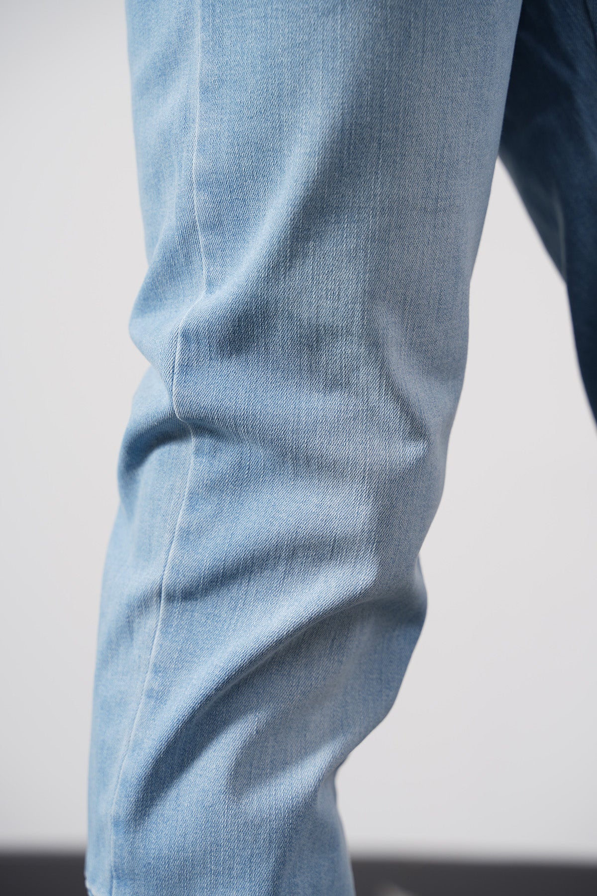 ZIPPED JEAN LL200087