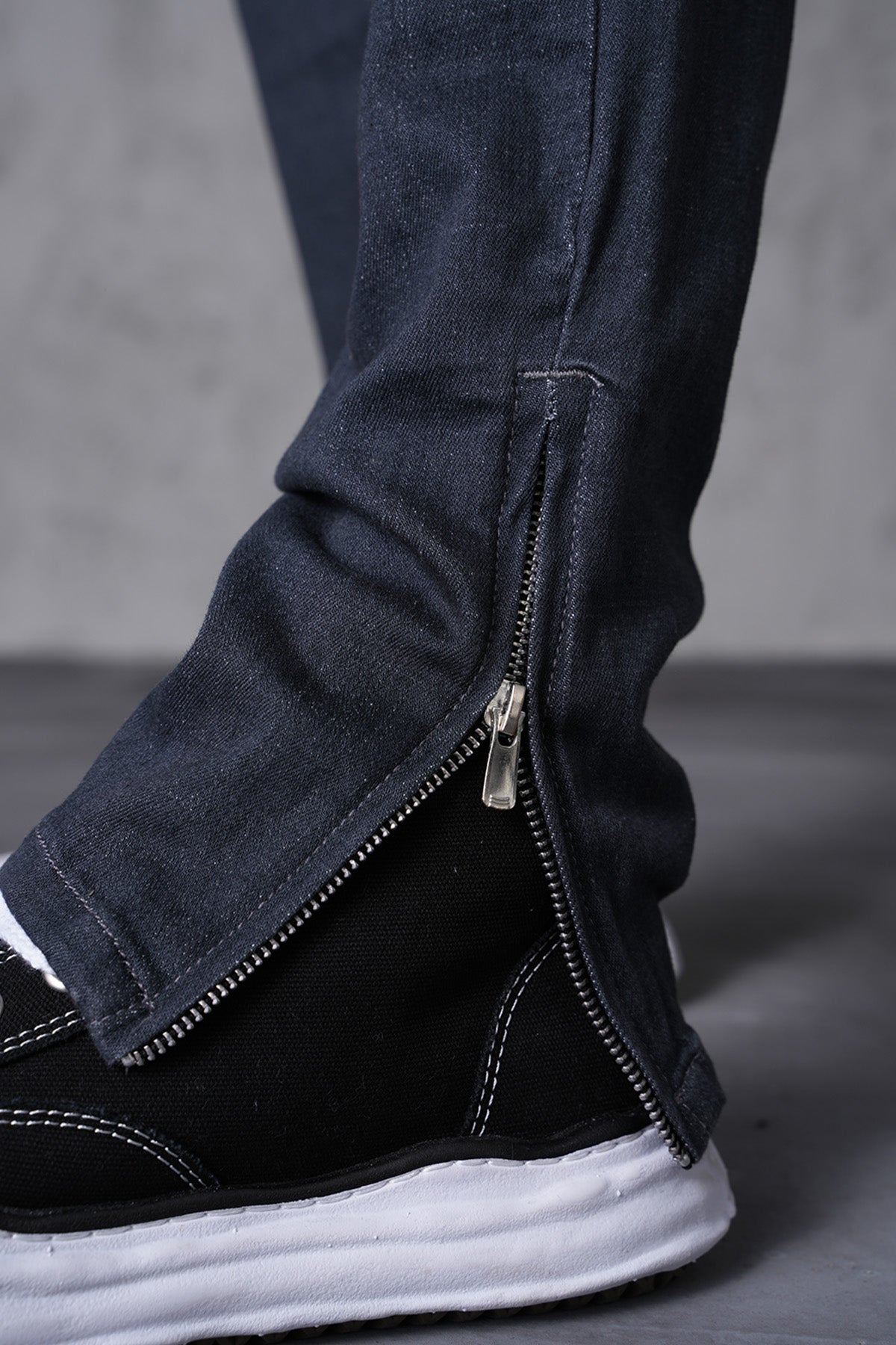 ZIPPED JEANS LL46-15