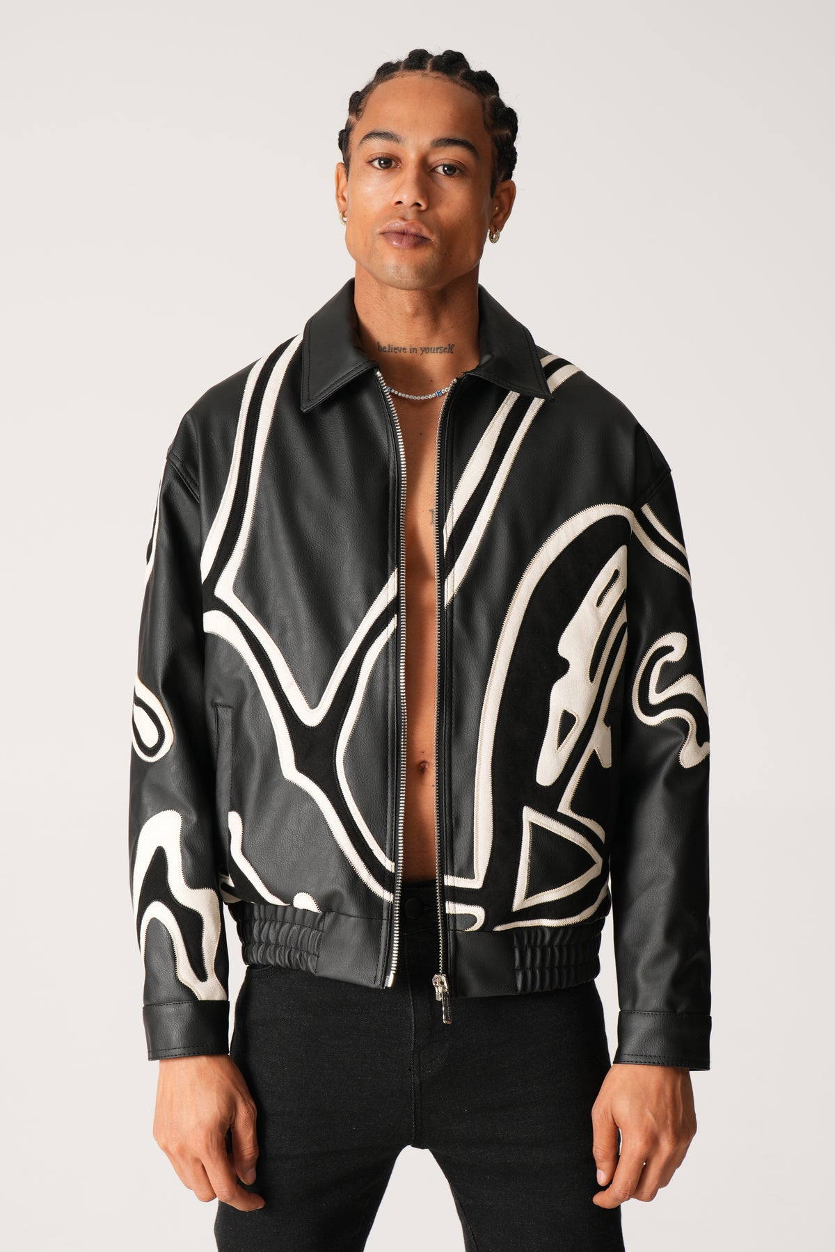 Veste brodée aspect suédé 4646