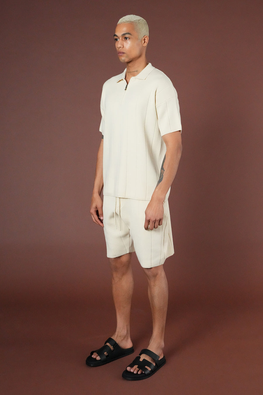 SET KNIT t-shirt AND SHORTS LL061054