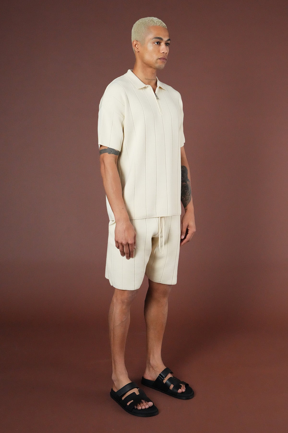 SET KNIT t-shirt AND SHORTS LL061054