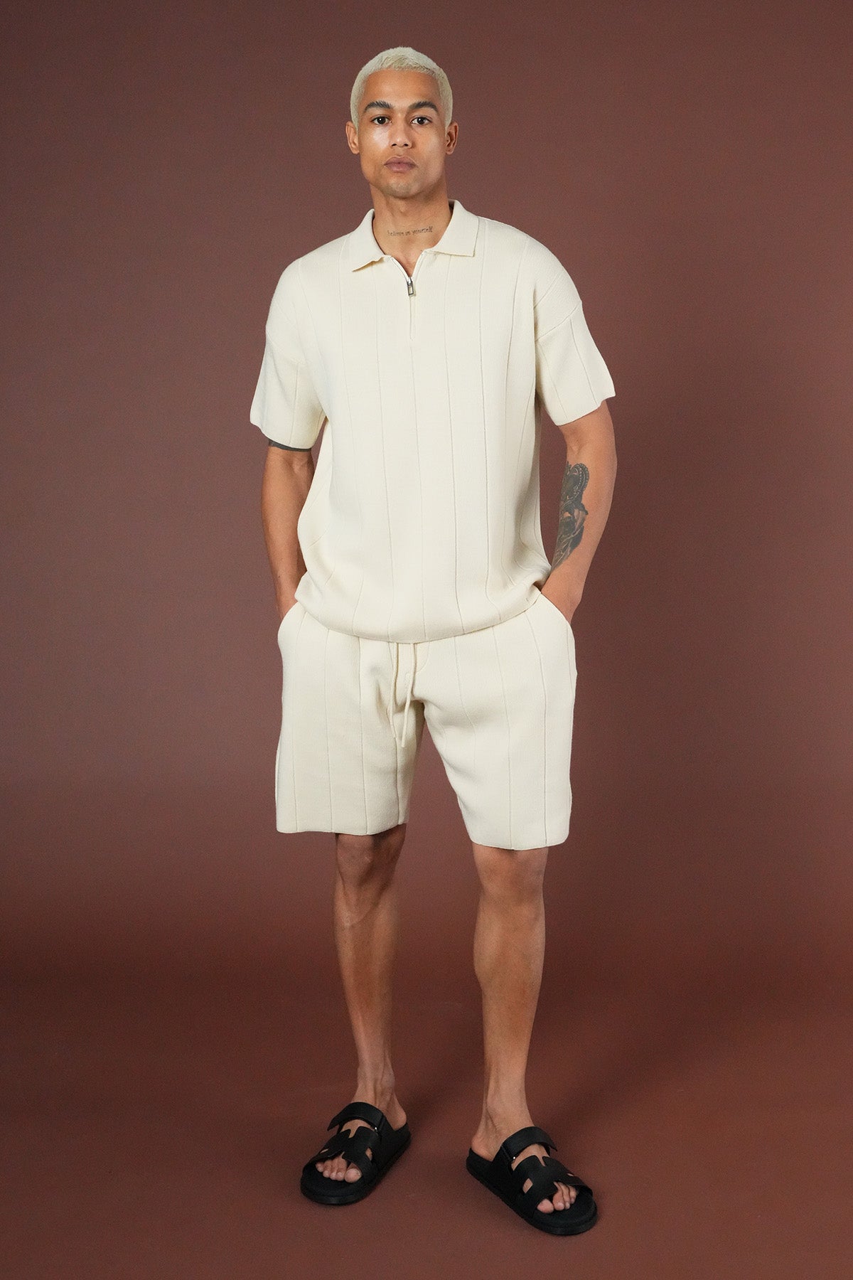 SET KNIT t-shirt AND SHORTS LL061054