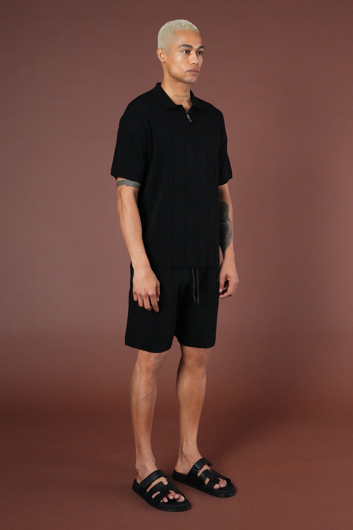 SET KNIT t-shirt AND SHORTS LL061054