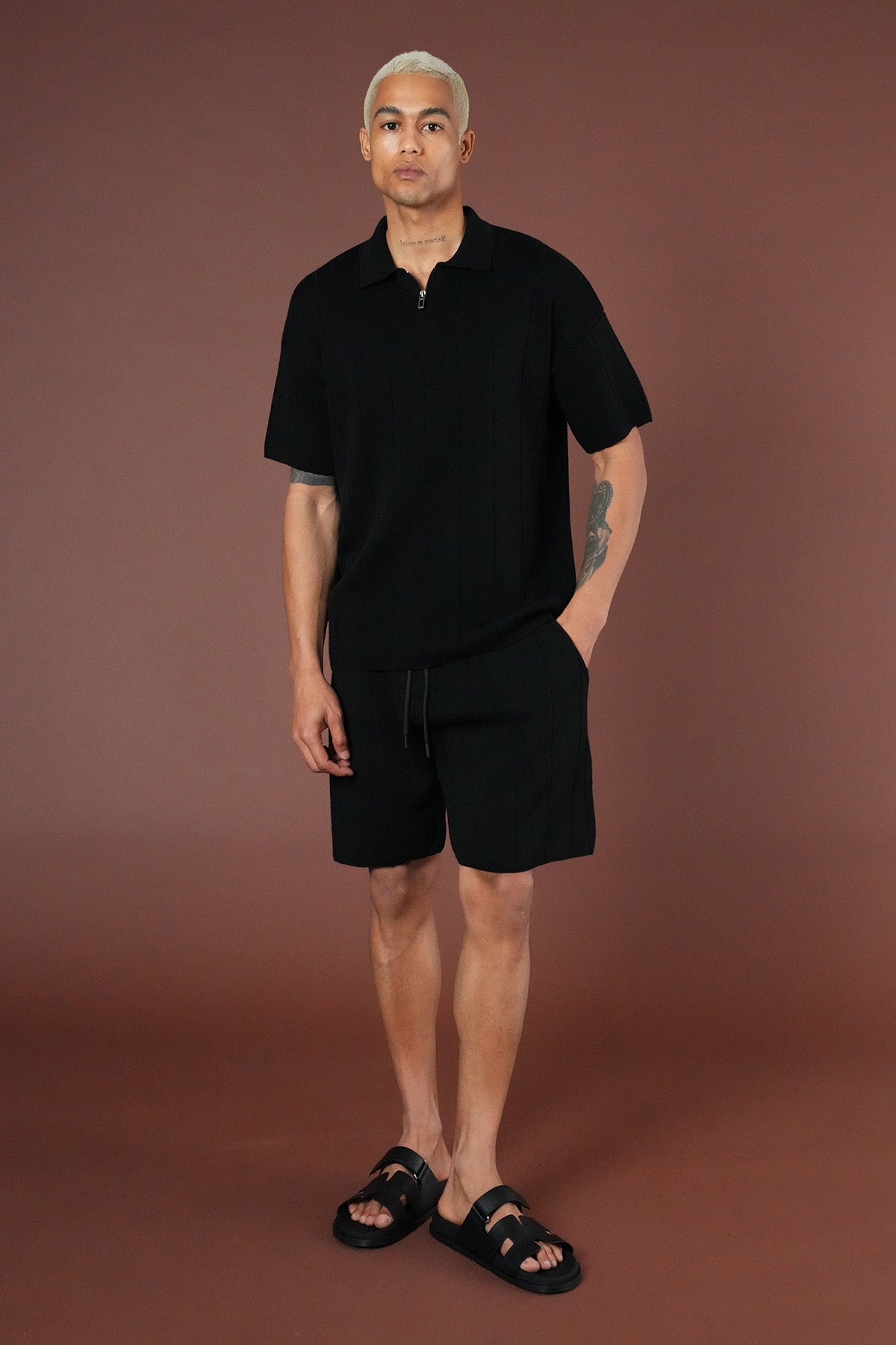 SET KNIT t-shirt AND SHORTS LL061054