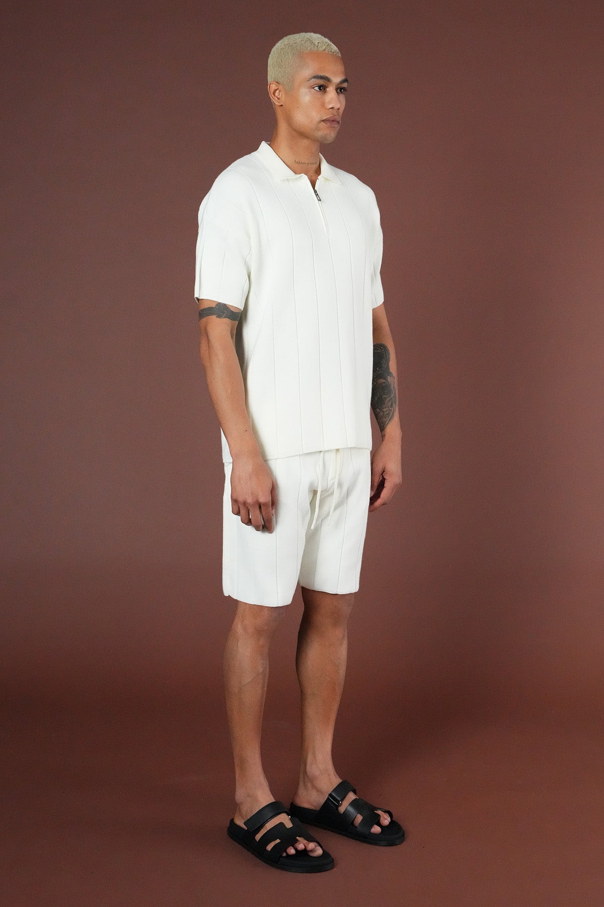 SET KNIT t-shirt AND SHORTS LL061054