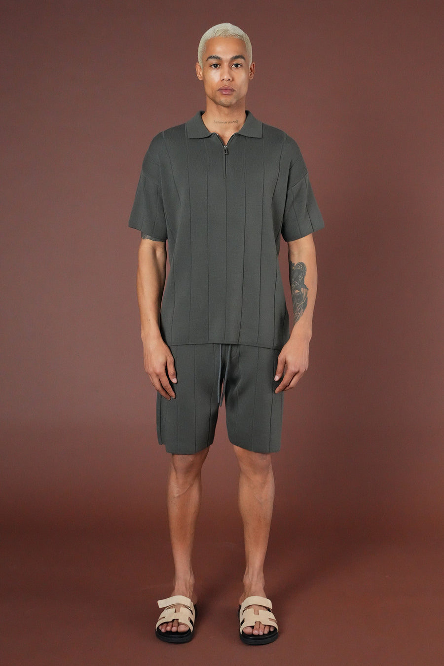 SET KNIT t-shirt AND SHORTS LL061054