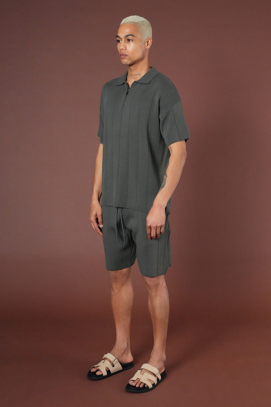 SET KNIT t-shirt AND SHORTS LL061054