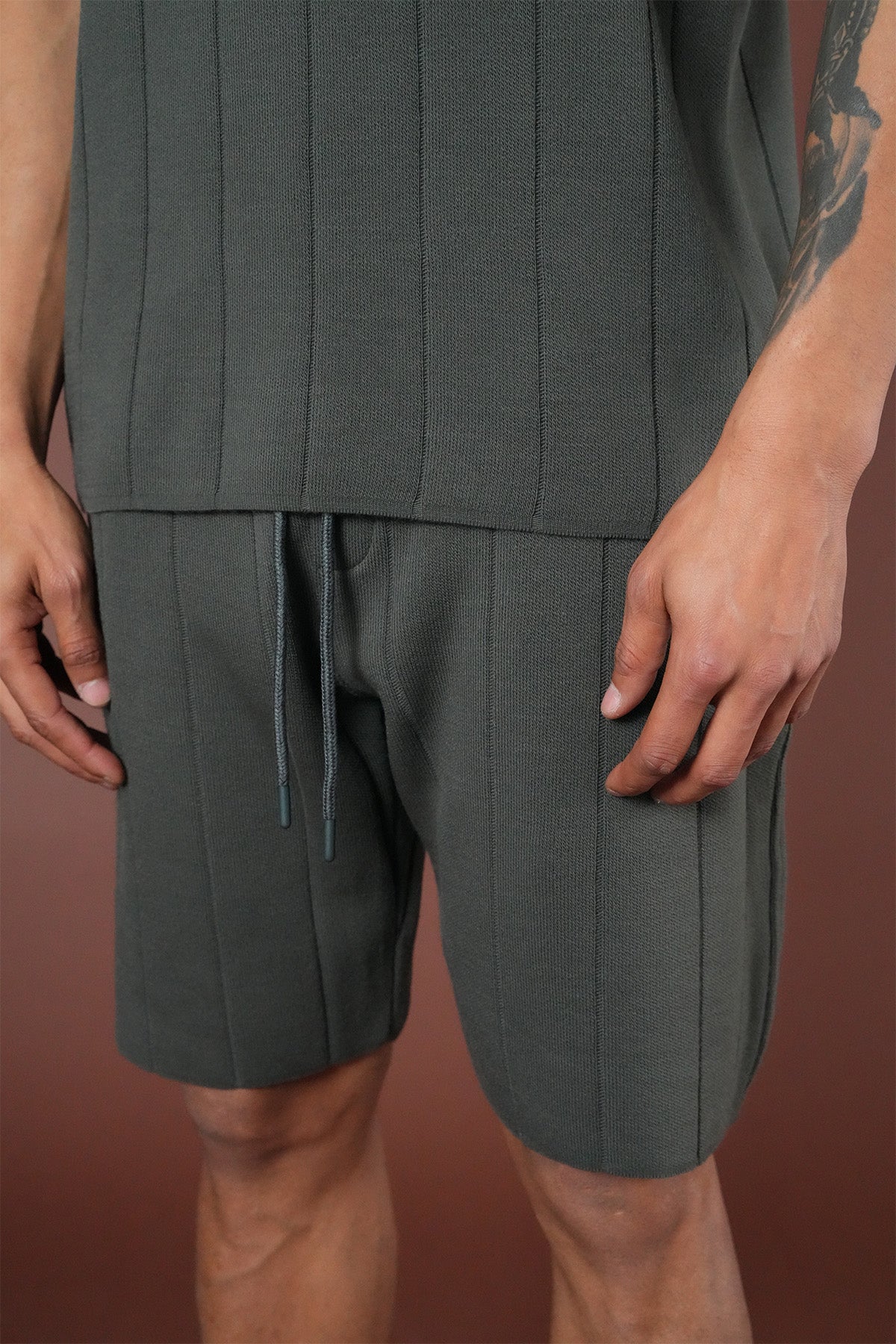 SET KNIT t-shirt AND SHORTS LL061054