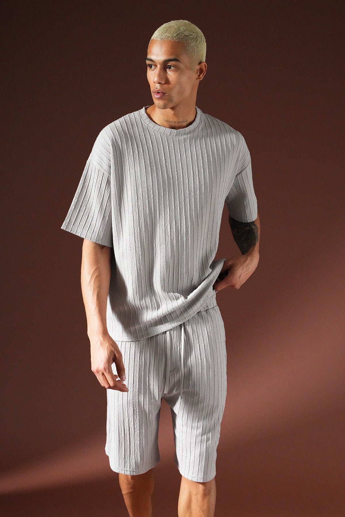 Oversize T-Shirt- und Shorts-Set IPM1105