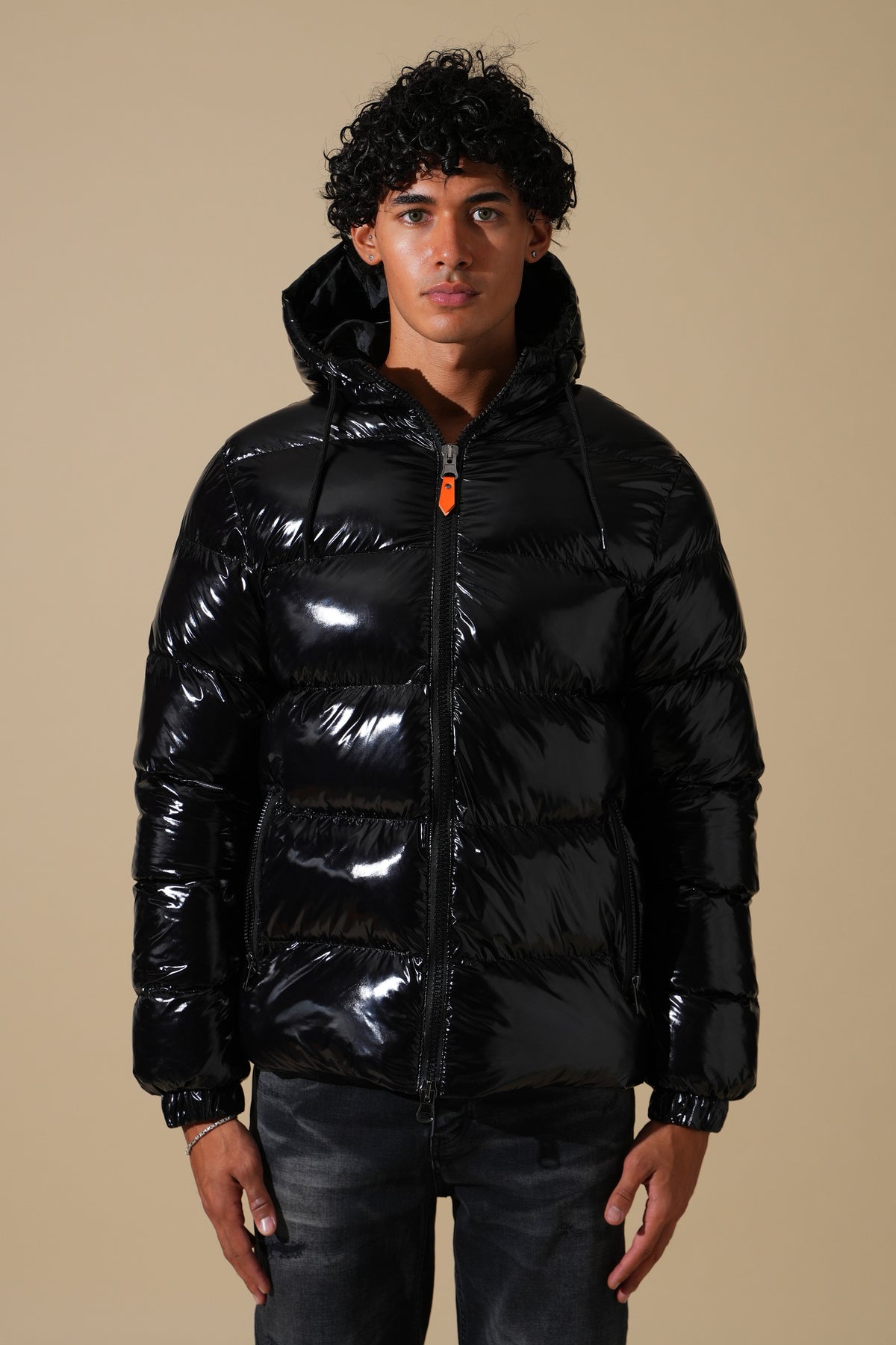 Glänzende Steppjacke IPM261012
